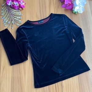 City Tees Velvet Black Top M